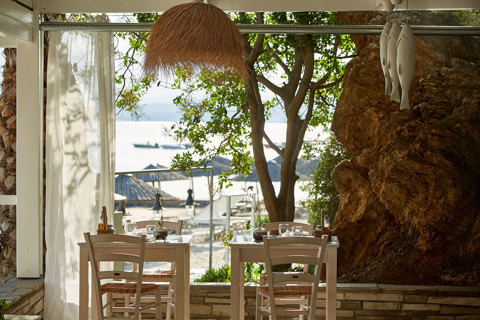 Eagles Resort Chalkidiki Armyra Restaurant by the beach